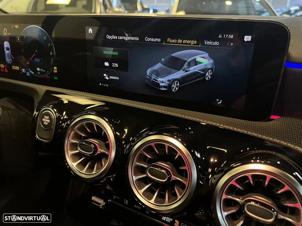 Mercedes-Benz A 250 e 8G-DCT AMG Line - 32