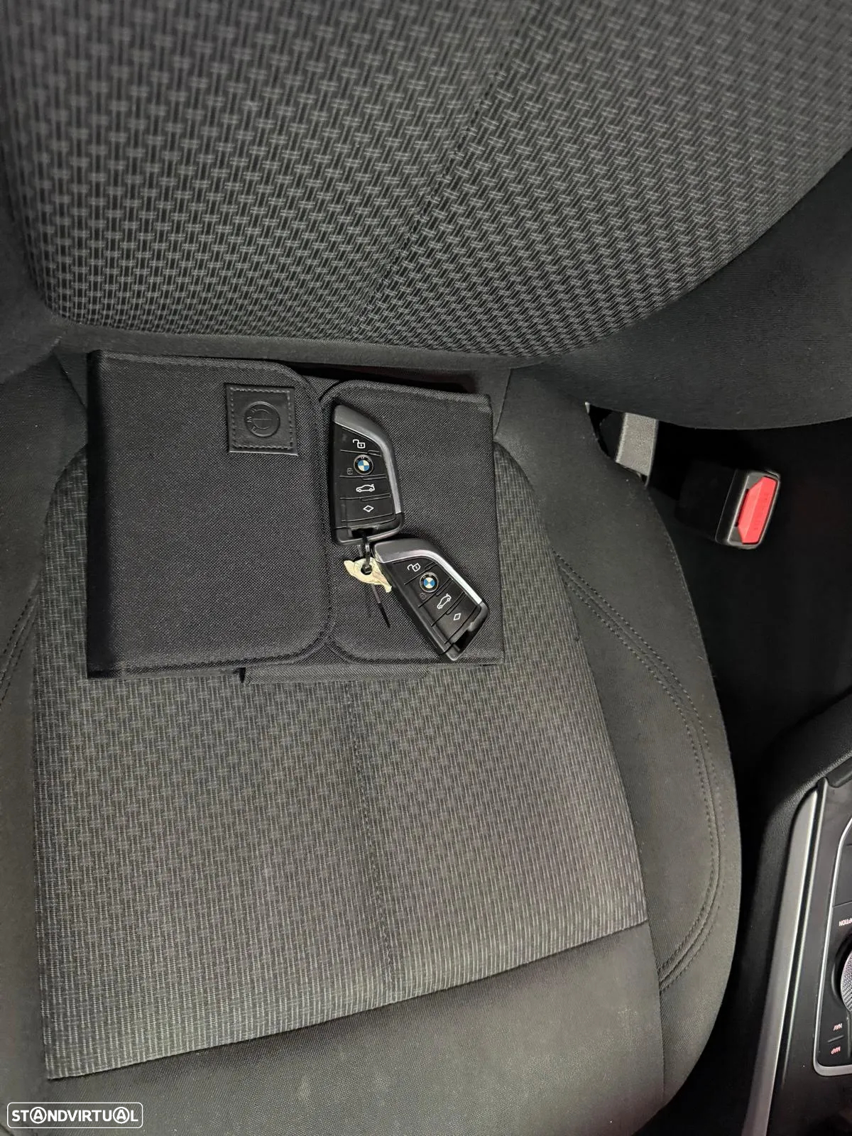 BMW 116 d Advantage Auto - 24