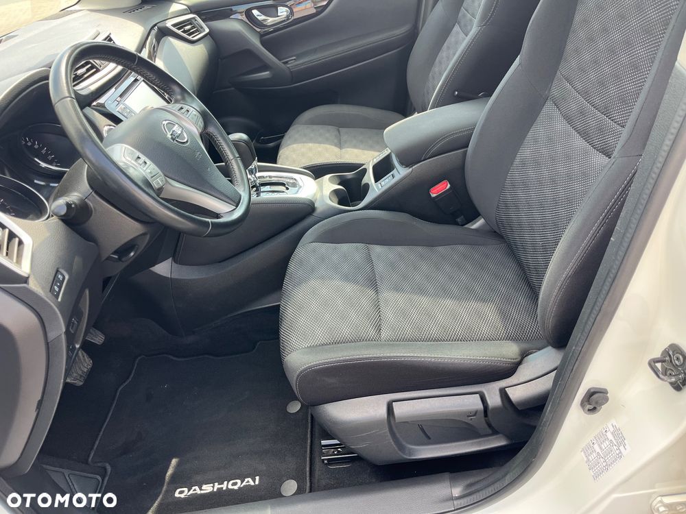 Nissan Qashqai 1.2 DIG-T N-Connecta Xtronic EU6 - 10