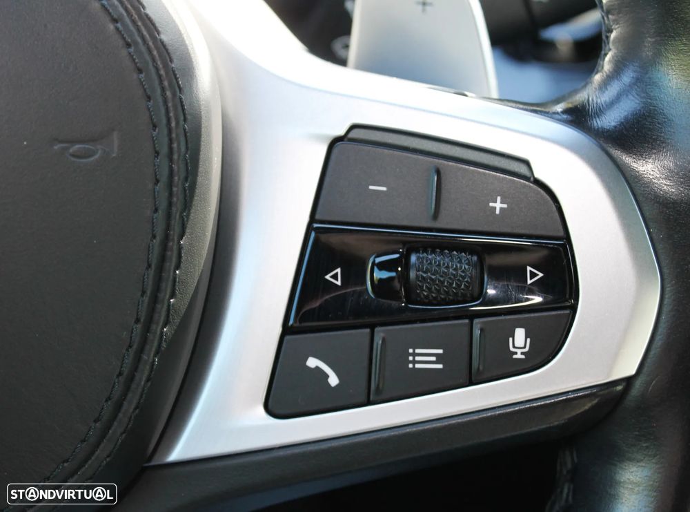 BMW 540 d xDrive Pack Desportivo M Auto - 31