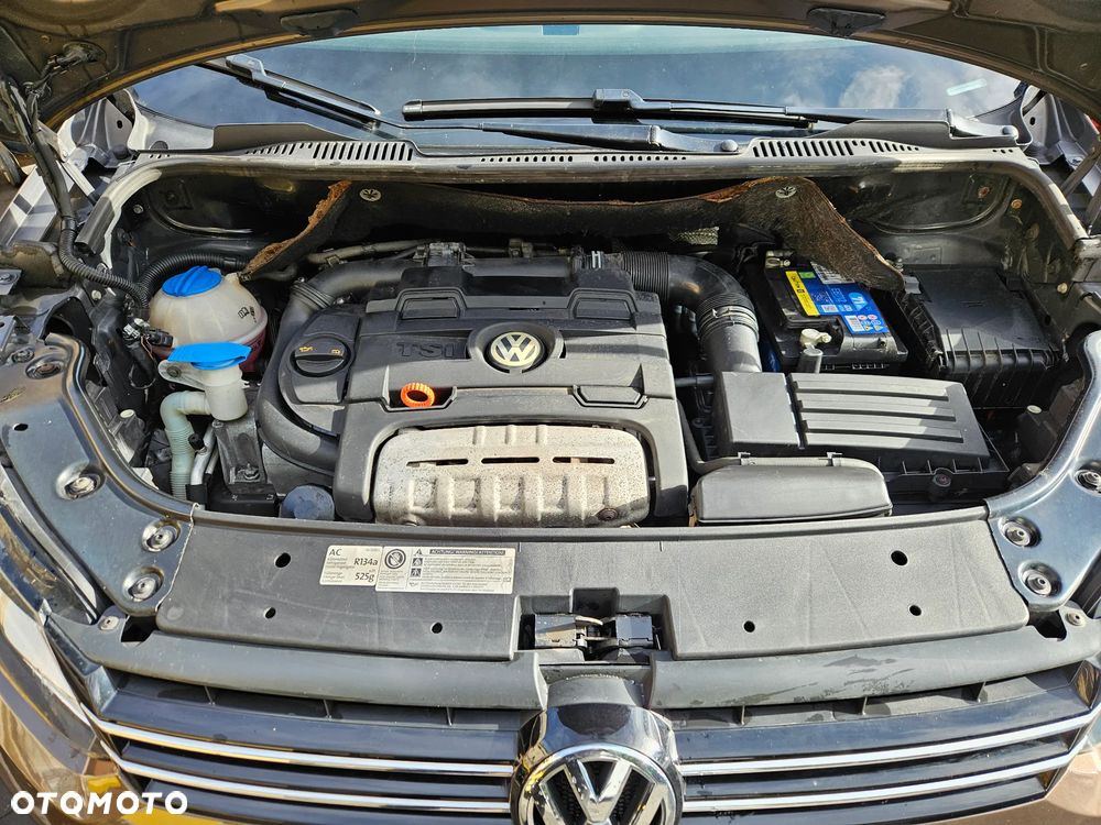 Volkswagen Touran - 23