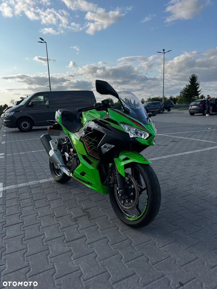 Kawasaki Ninja 400 - 2