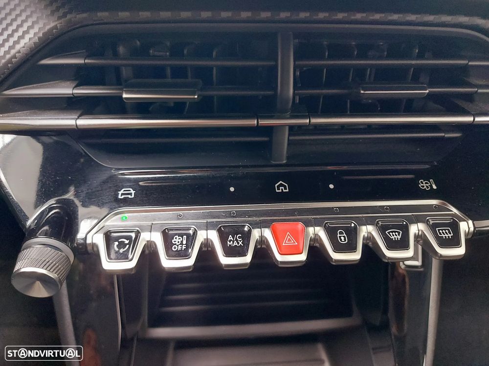 Peugeot 208 1.2 PureTech Active - 17