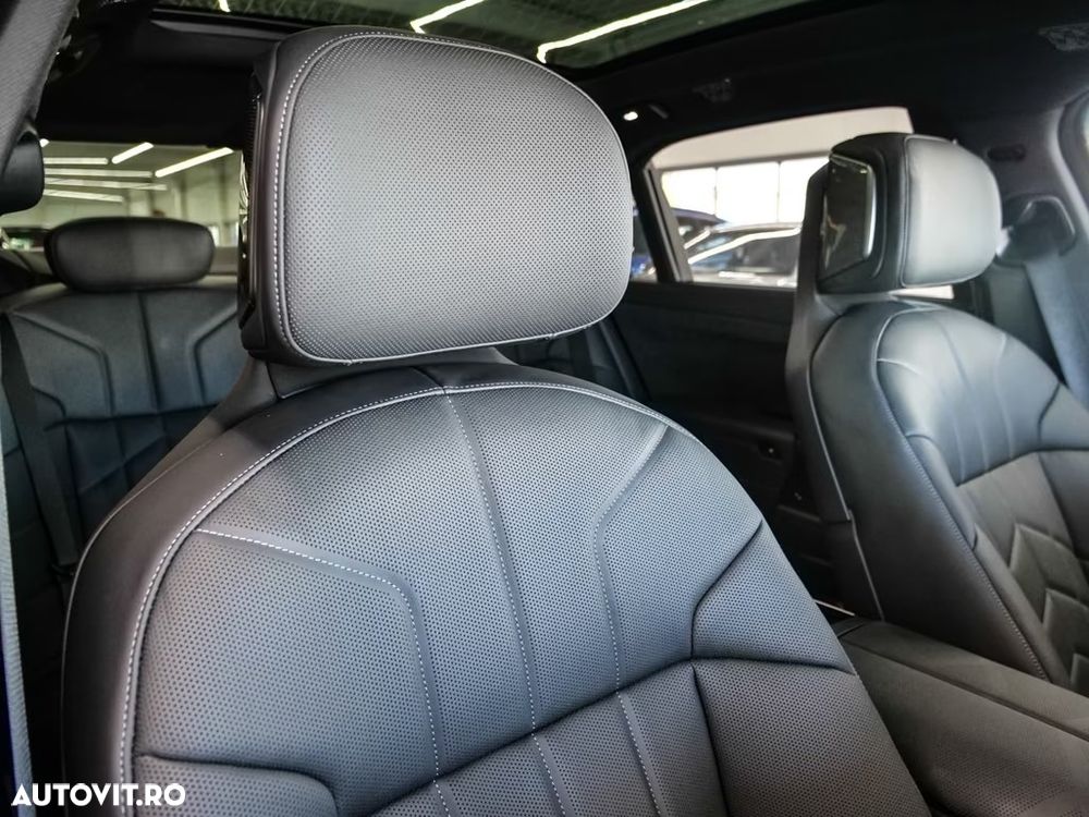 BMW Seria 7 740 xDrive - 14