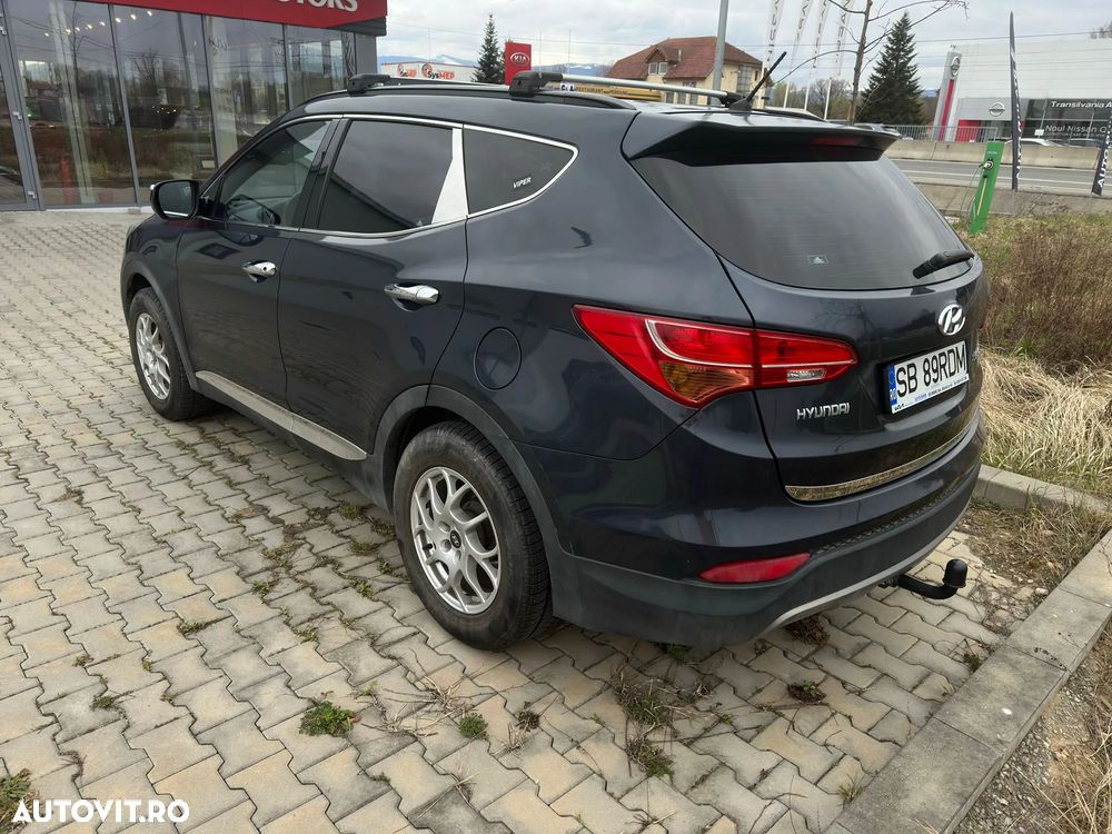 Hyundai Santa Fe - 4