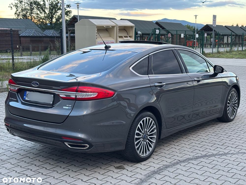 Ford Fusion 2.0 EcoBoost Titanium - 4