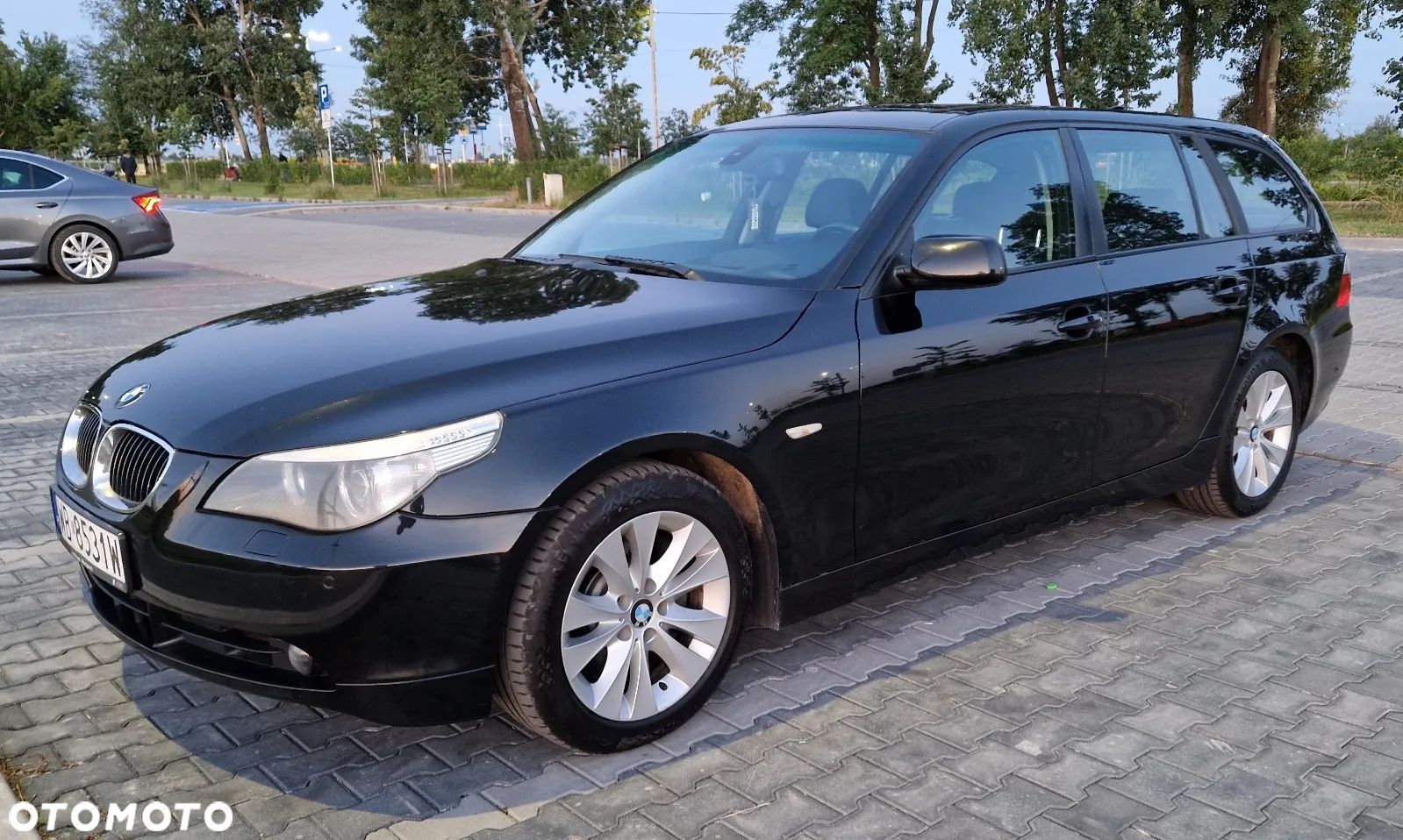 BMW Seria 5 545i - 1