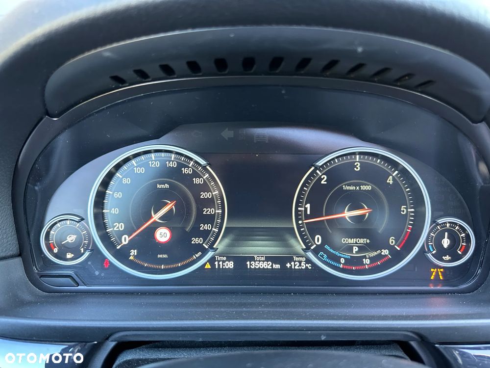 BMW Seria 5 530d xDrive Luxury Line - 26