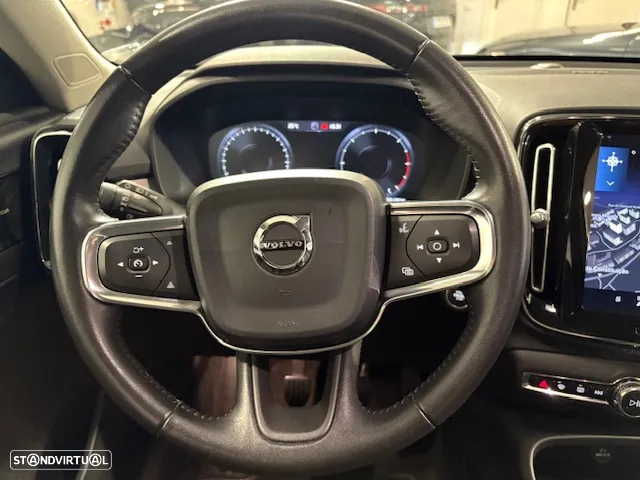 Volvo XC 40 2.0 D3 Momentum Plus - 7