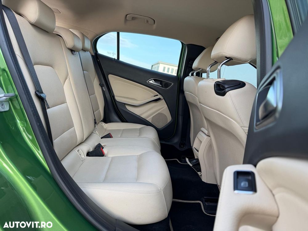 Mercedes-Benz GLA 200 d 7G-DCT Style - 8