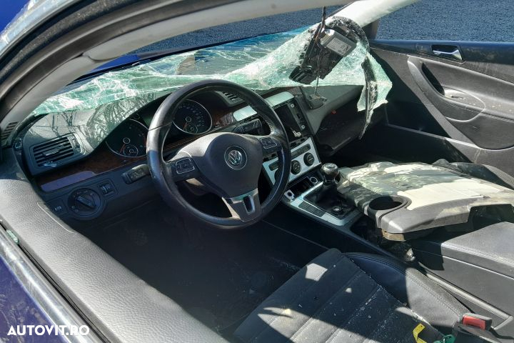 Centura siguranta fata dreapta Volkswagen VW Passat B6 [2005 - 2010] - 9