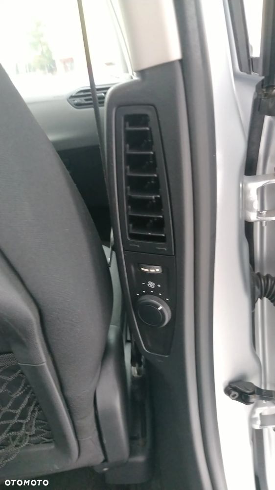 Citroën C4 Picasso e-HDi 115 Intensive - 21