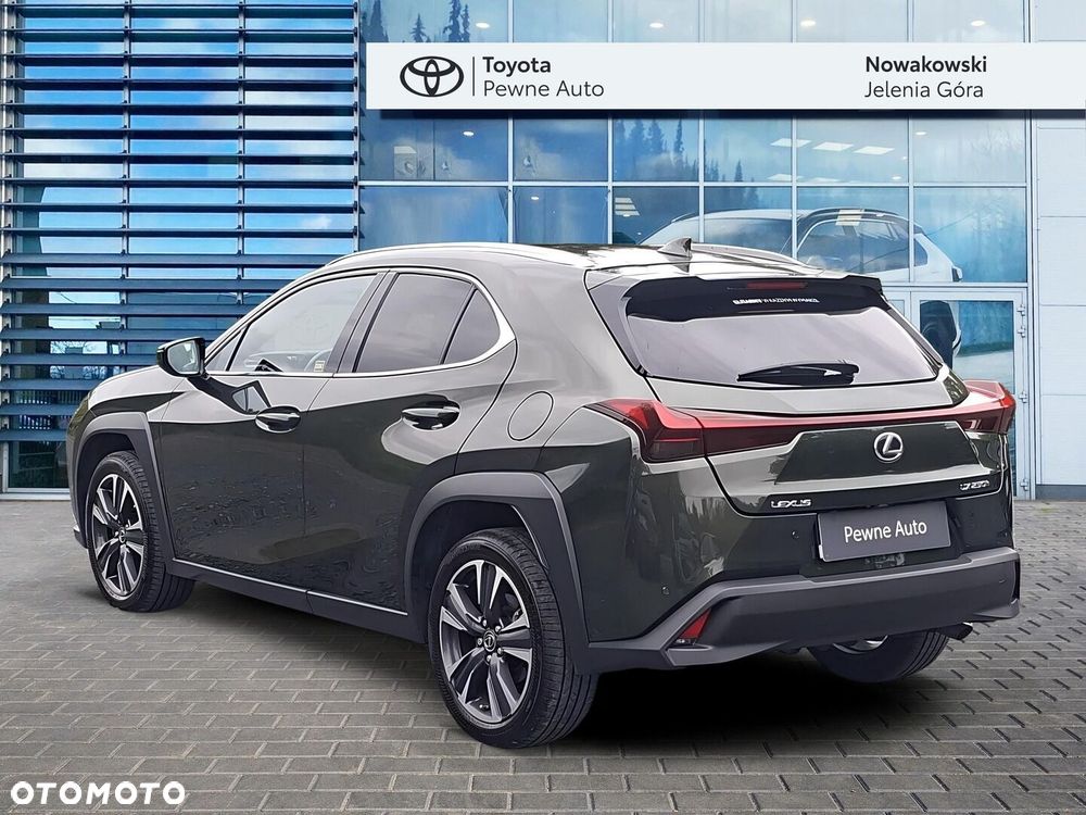Lexus UX 250h GPF Business 2WD - 8