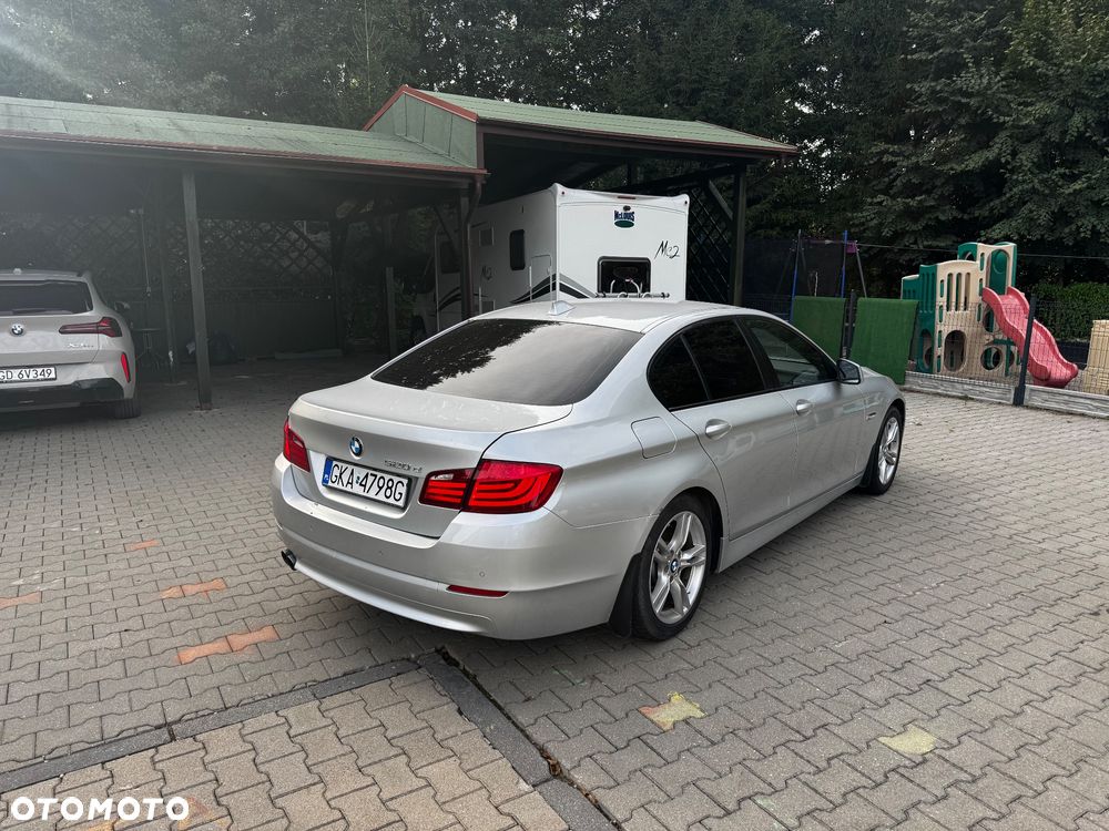 BMW Seria 5 520d - 4