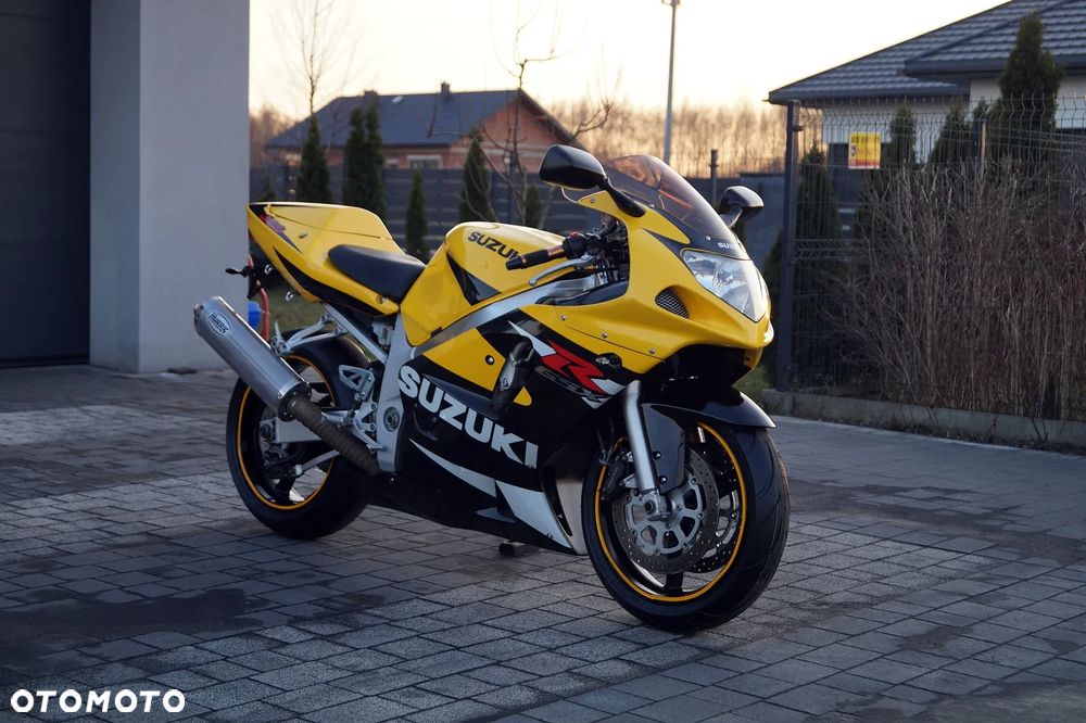 Suzuki GSX-R - 4