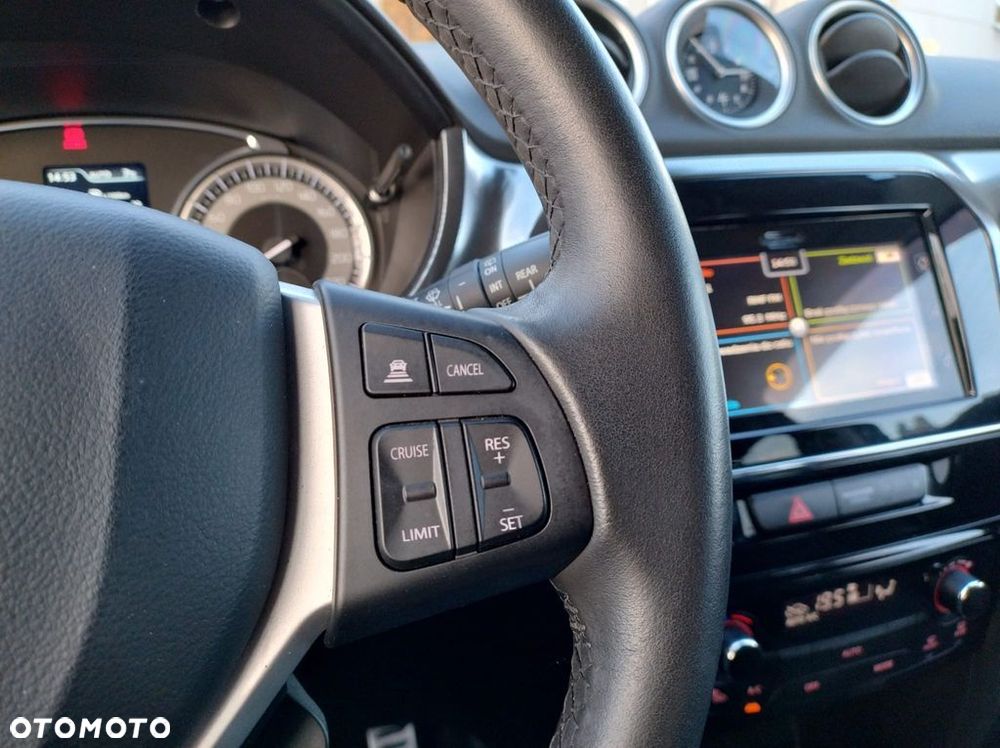 Suzuki Vitara 1.4 Boosterjet Elegance 4WD - 31