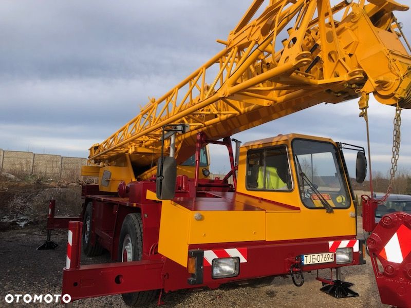 Liebherr LTM1025 - 1