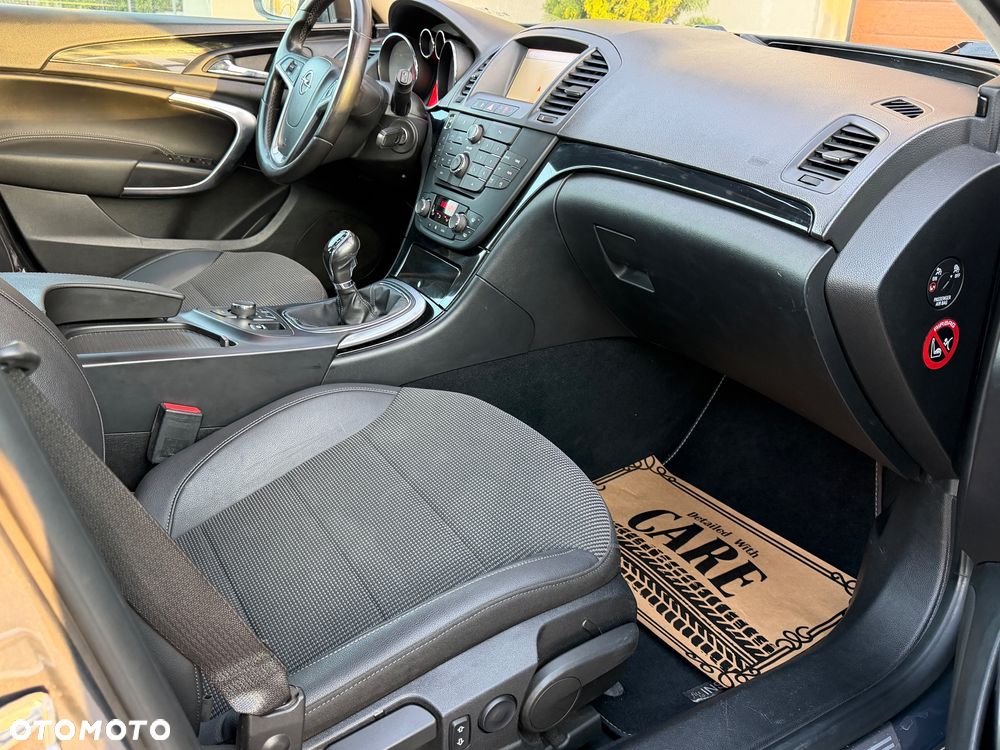 Opel Insignia - 11