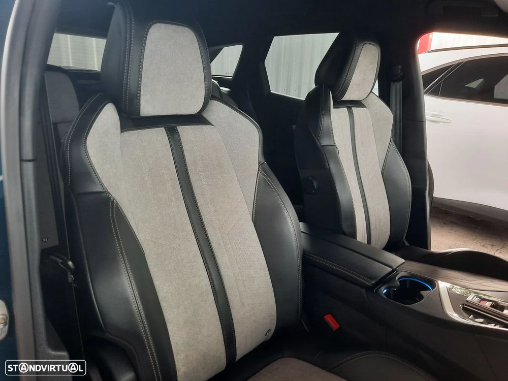 Peugeot 3008 1.6 Hybrid GT Pack e-EAT8 - 26