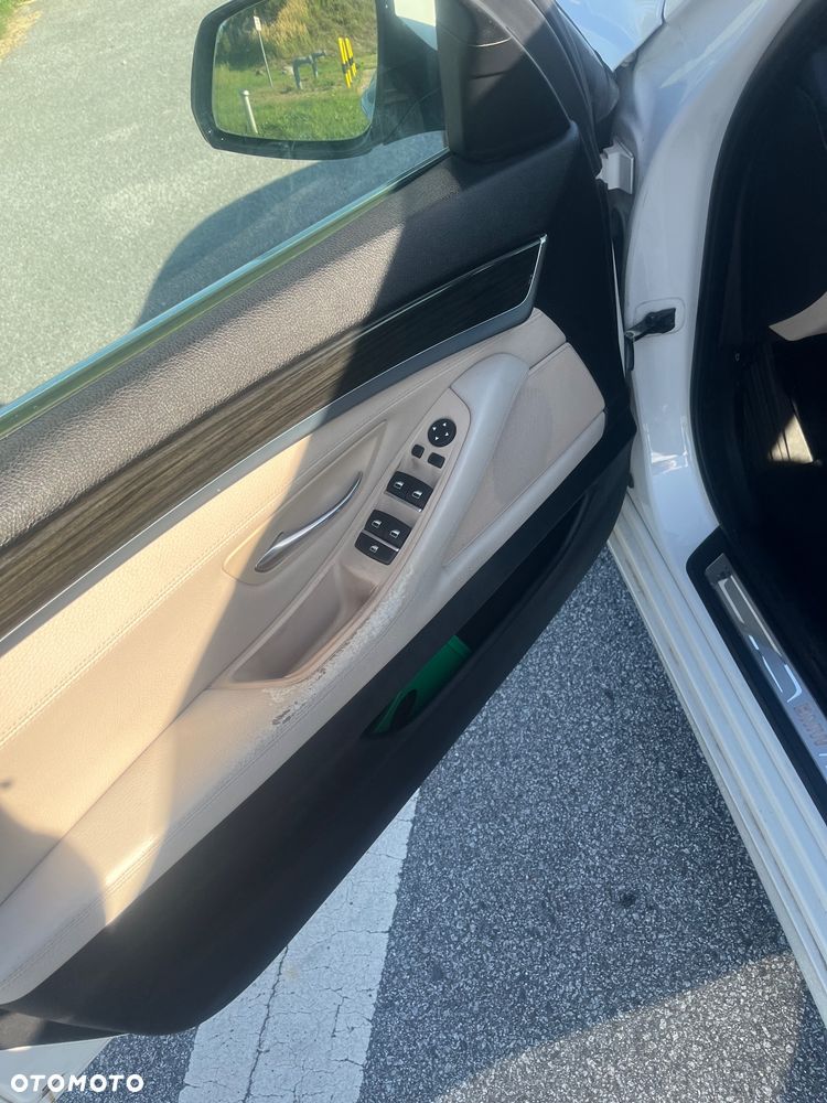 BMW Seria 5 520d Luxury Line - 10