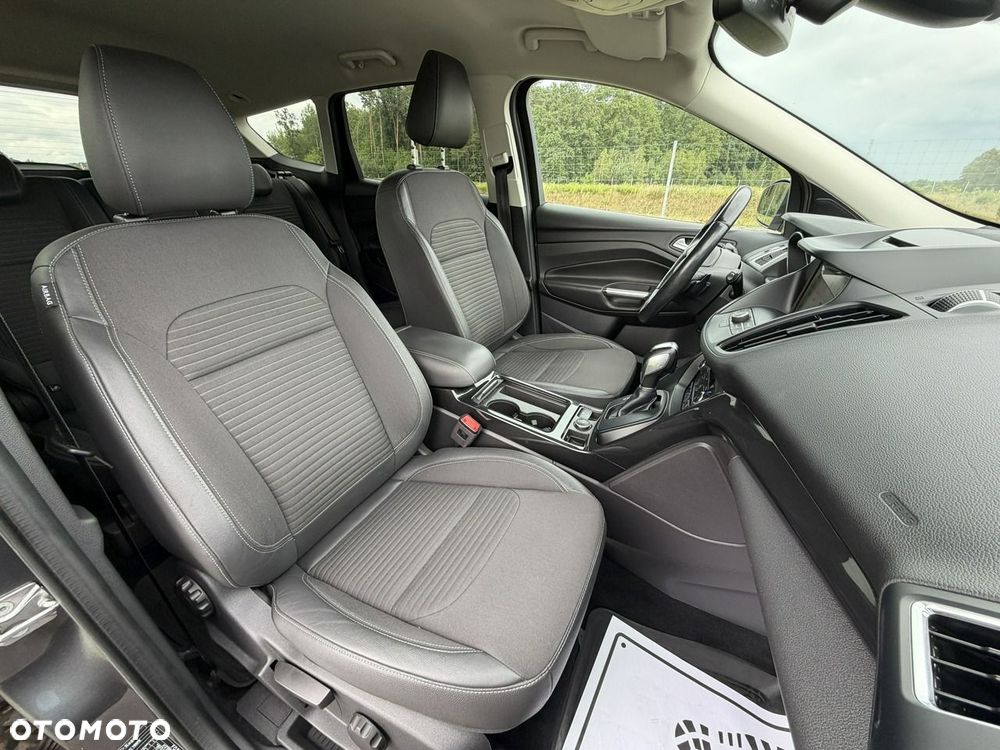 Ford Kuga - 10