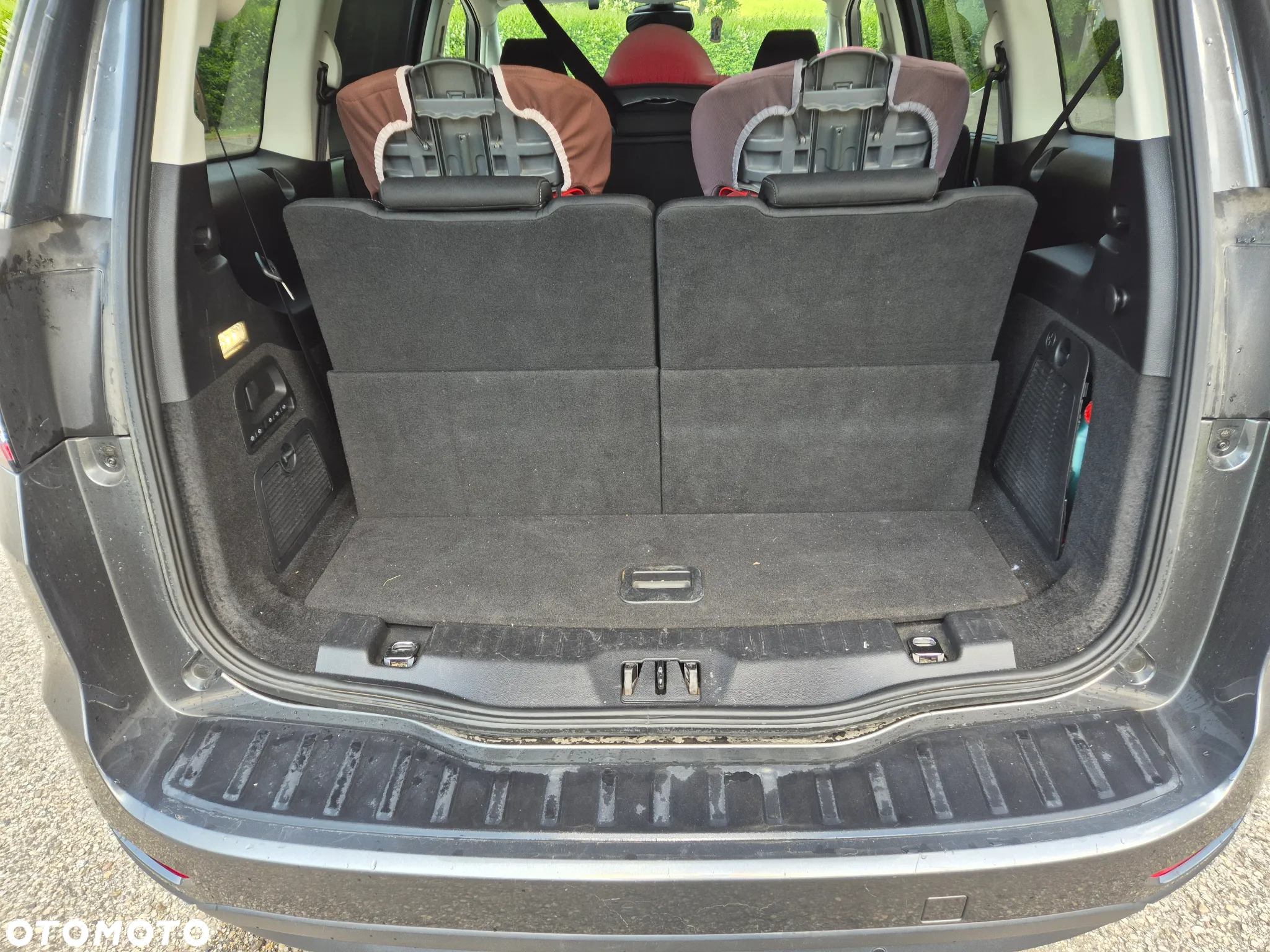 Ford Galaxy 2.0 TDCi Titanium - 12