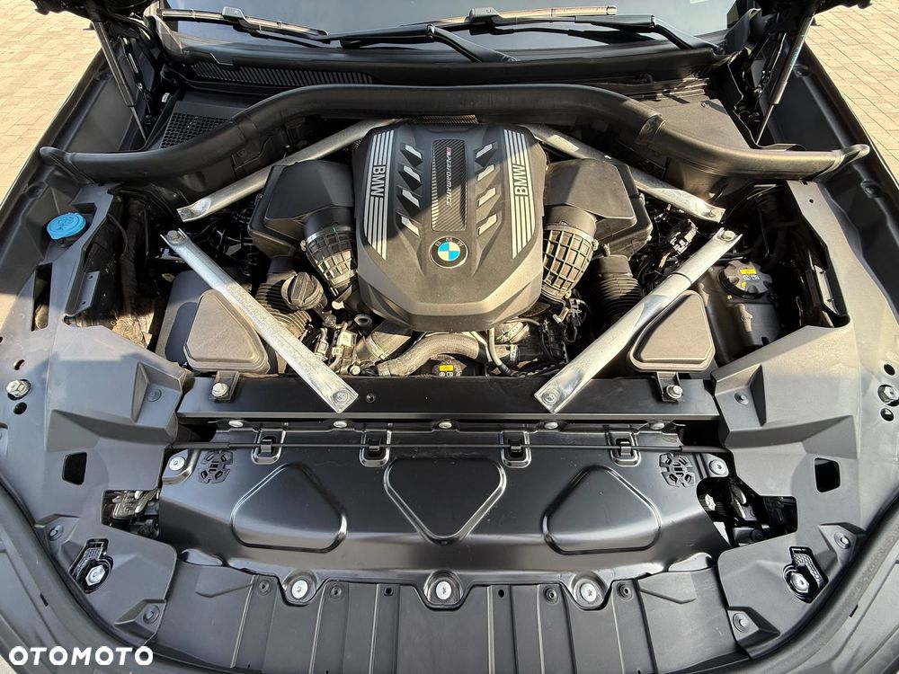 BMW X6M - 39