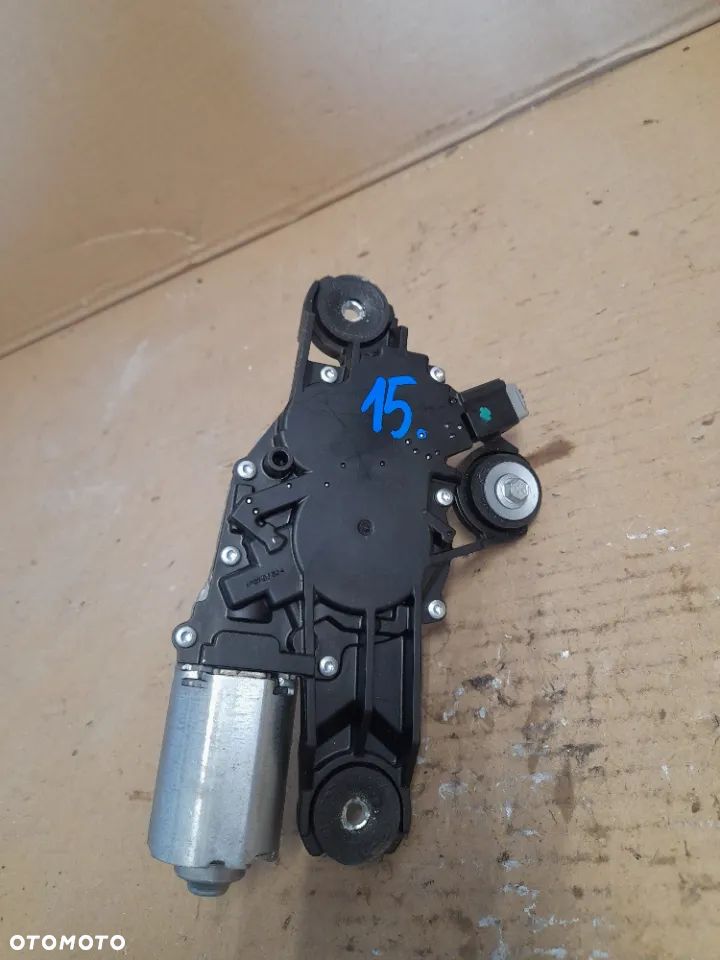 VOLVO V50 SILNICZEK WYCIERACZKI 0390201823 - 1