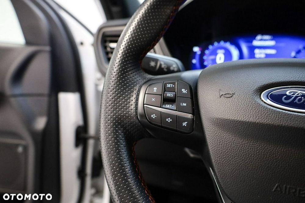 Ford Kuga 1.5 EcoBoost ST-LINE - 15