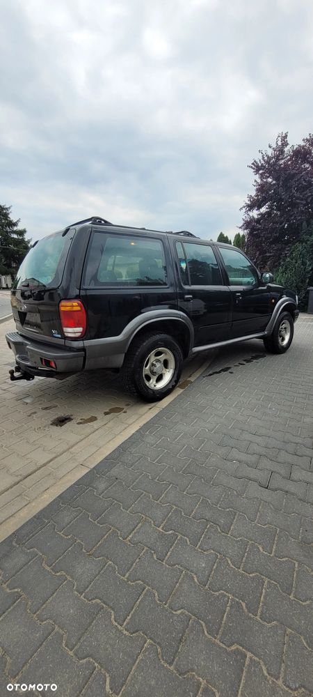 Ford Explorer - 5