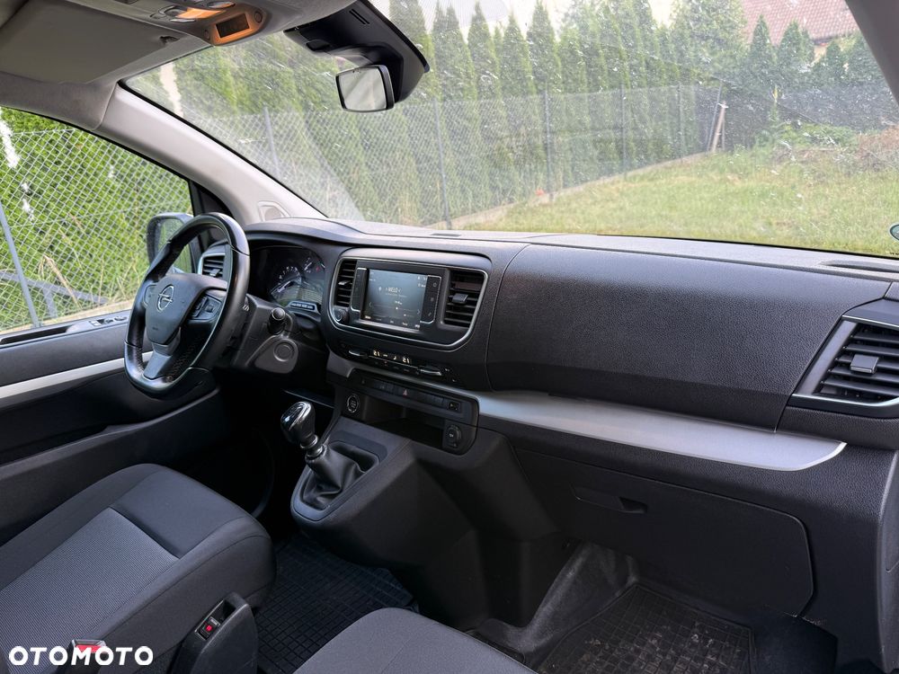 Opel Vivaro - 17