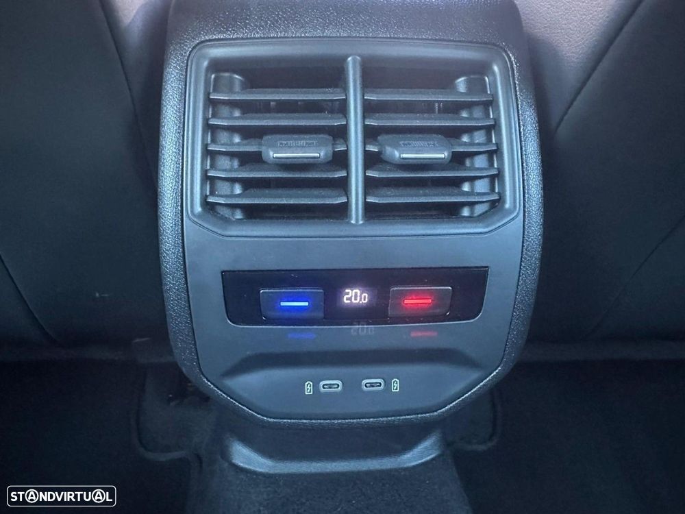 SEAT Leon 1.4 e-Hybrid FR DSG - 19