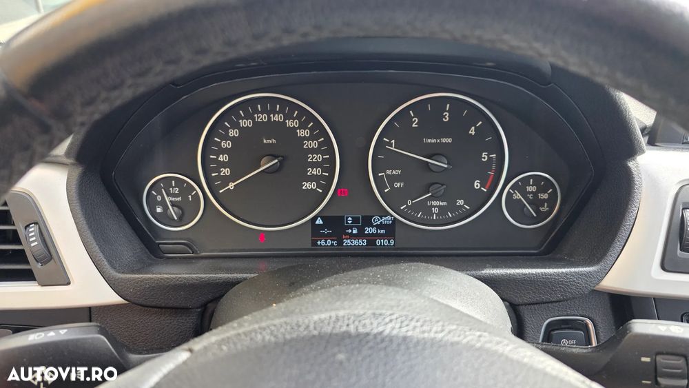 BMW Seria 3 318d - 15