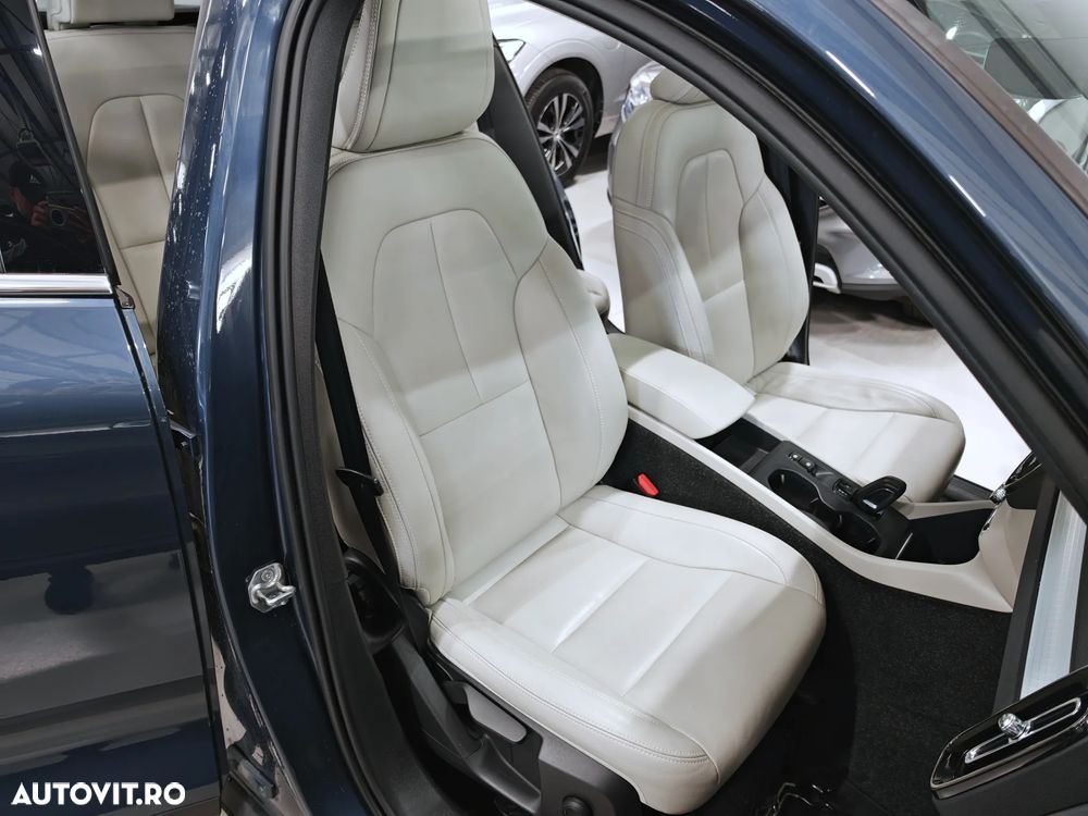 Volvo XC 40 T4 Recharge DKG Inscription Expression - 10
