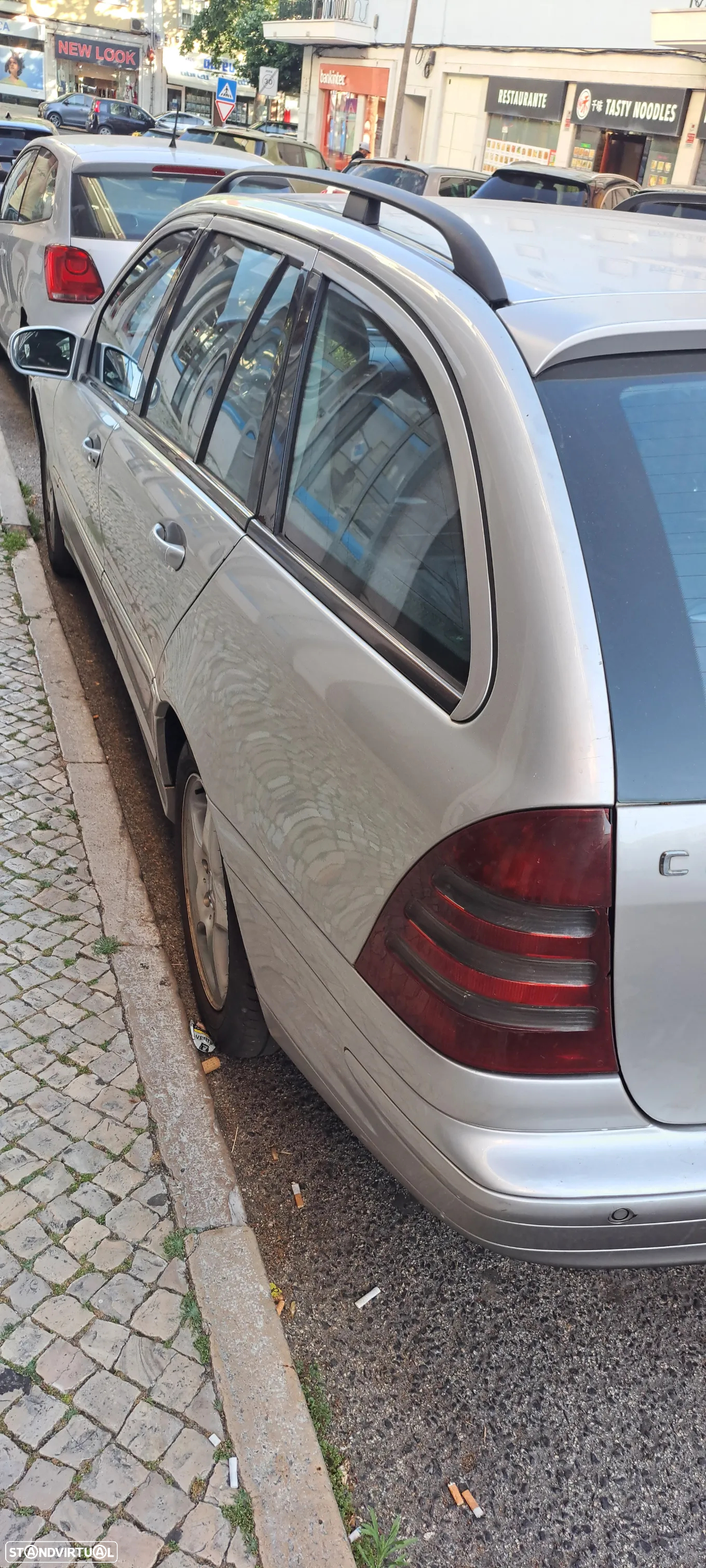 Mercedes-Benz 220 - 7