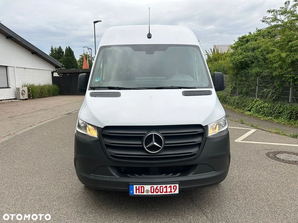 Mercedes-Benz Sprinter - 3