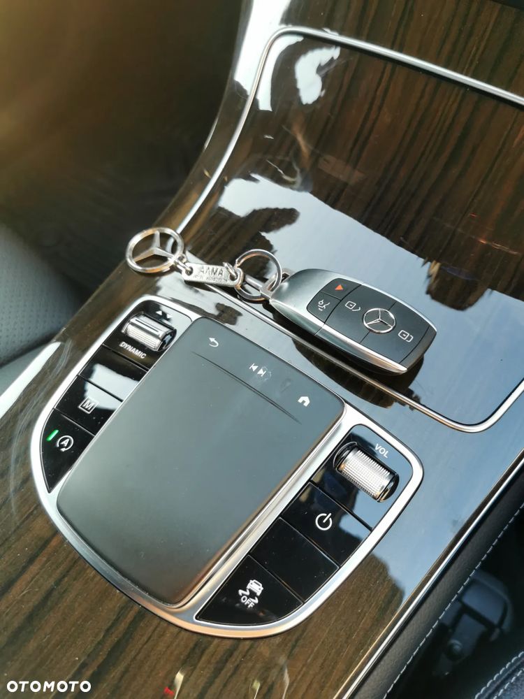 Mercedes-Benz GLC 300 4Matic 9G-TRONIC - 40