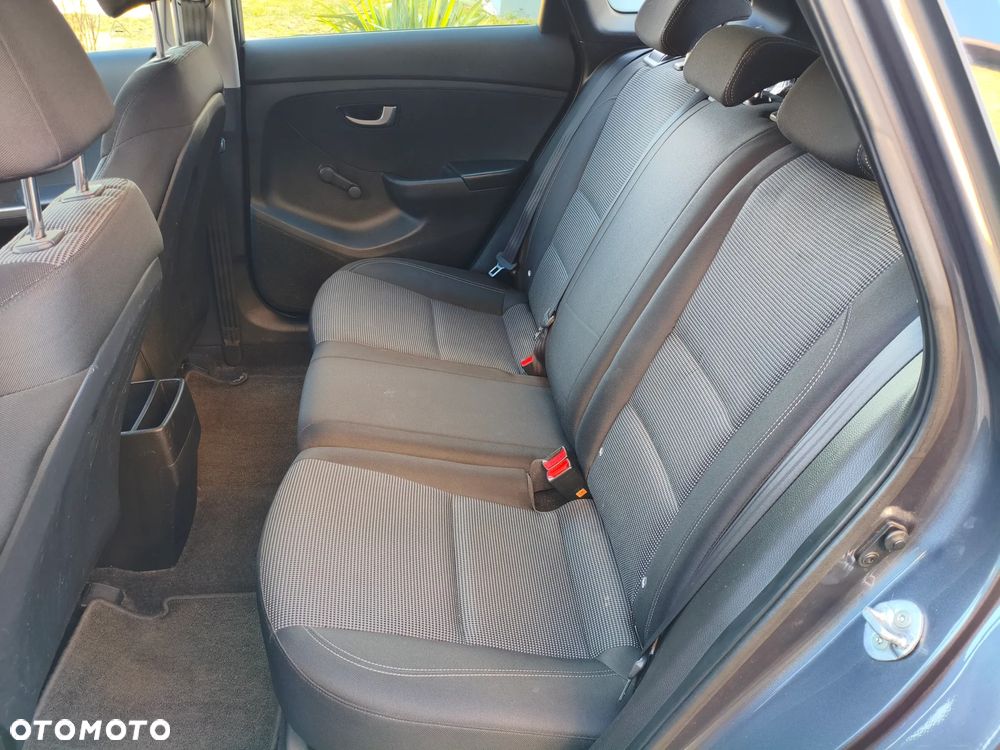 Hyundai i30 1.4 Classic - 8