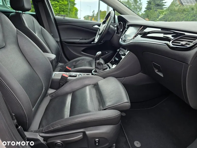 Opel Astra 1.4 Turbo Sports Tourer Innovation - 35
