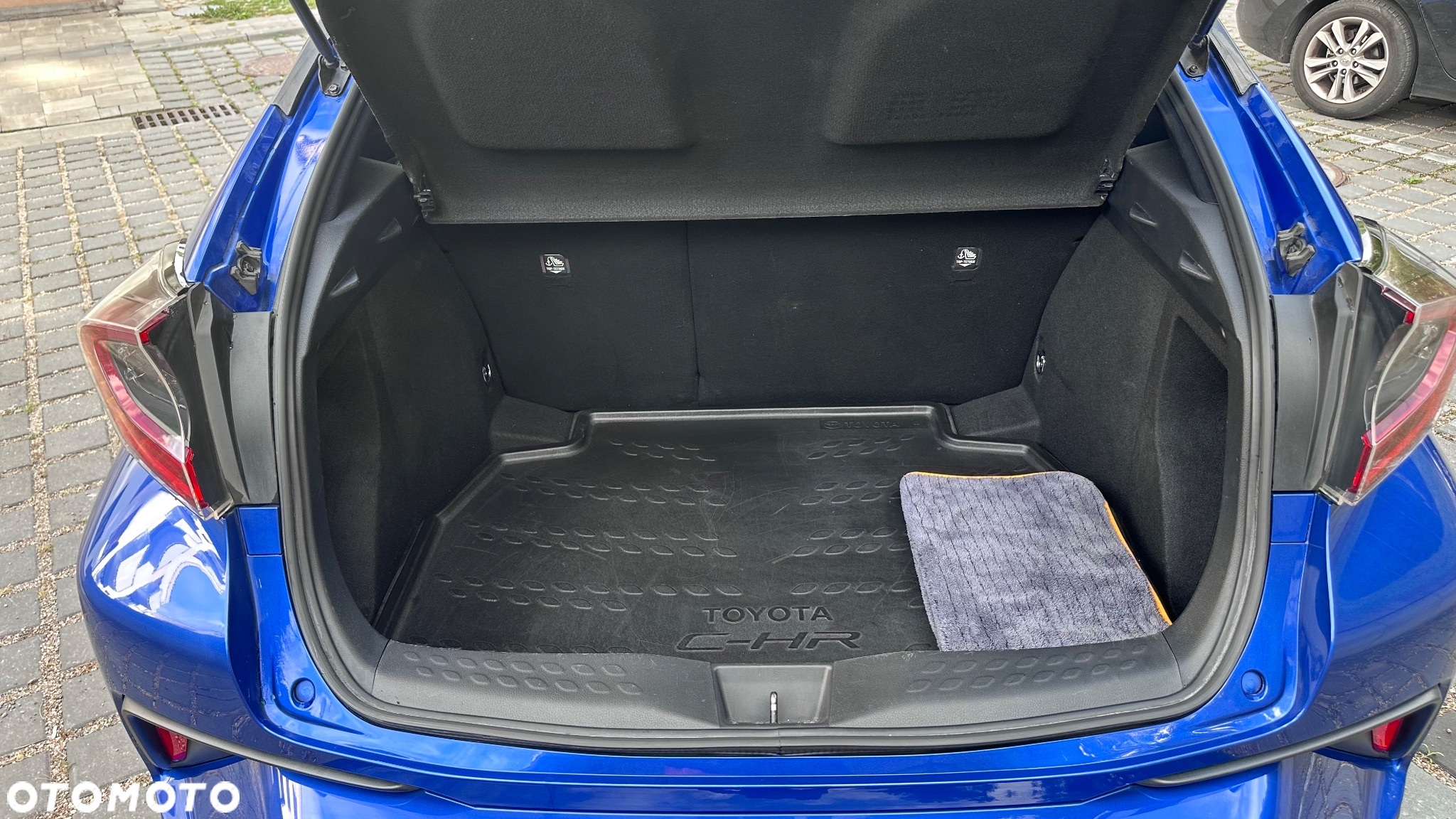 Toyota C-HR 1.8 Hybrid Selection - 12