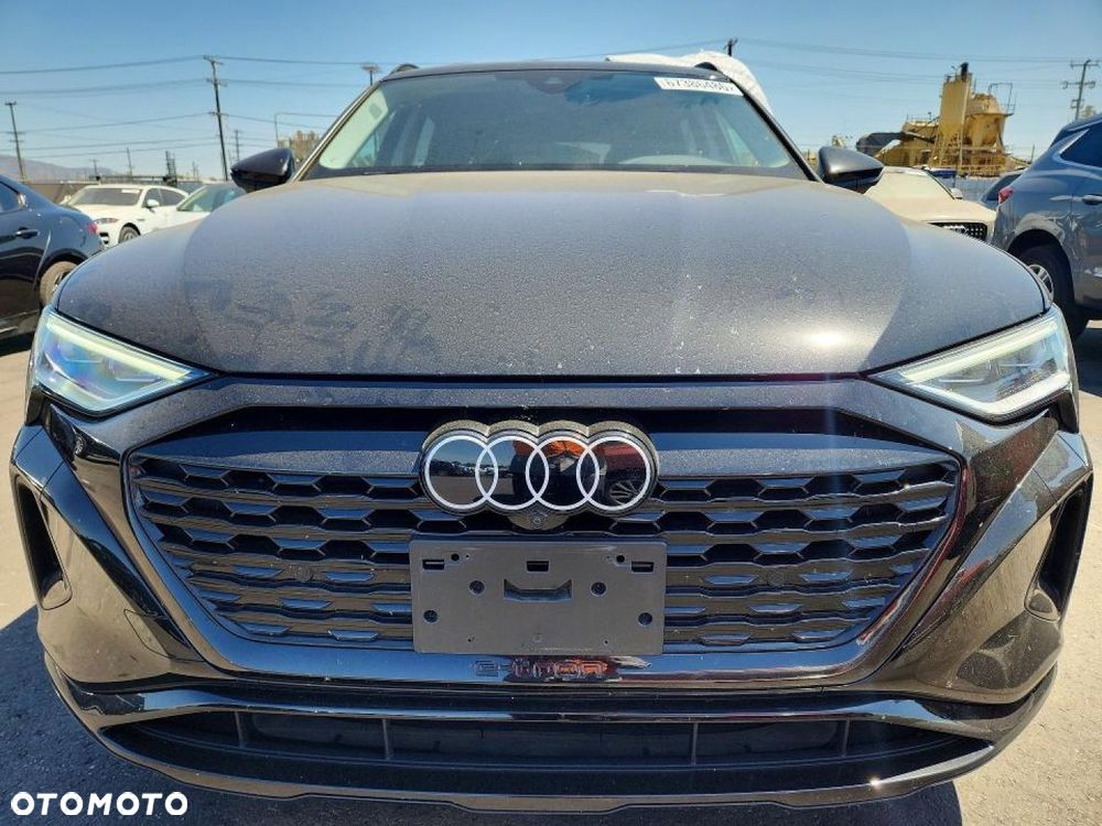 Audi Q8 e-tron - 6