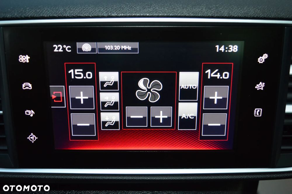 Peugeot 308 - 24