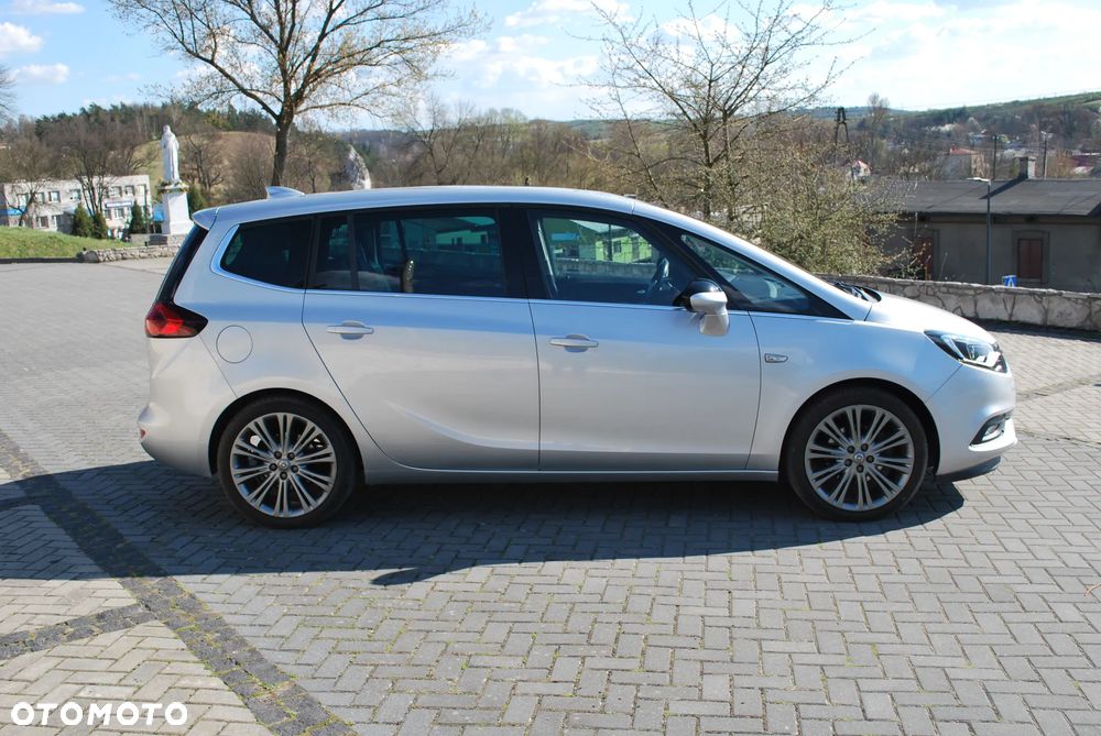 Opel Zafira 1.6 CDTI Elite S&S - 8