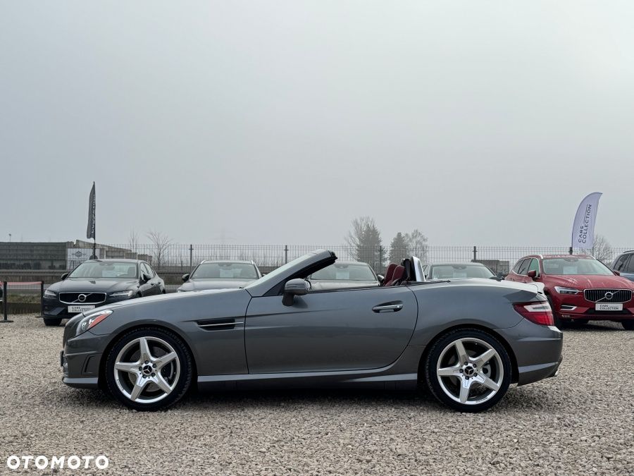 Mercedes-Benz SLK 300 9G-TRONIC - 21