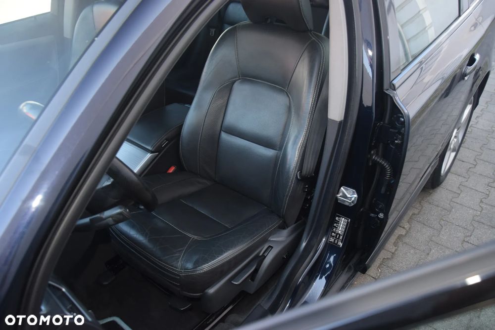 Volvo V70 D4 Momentum - 25