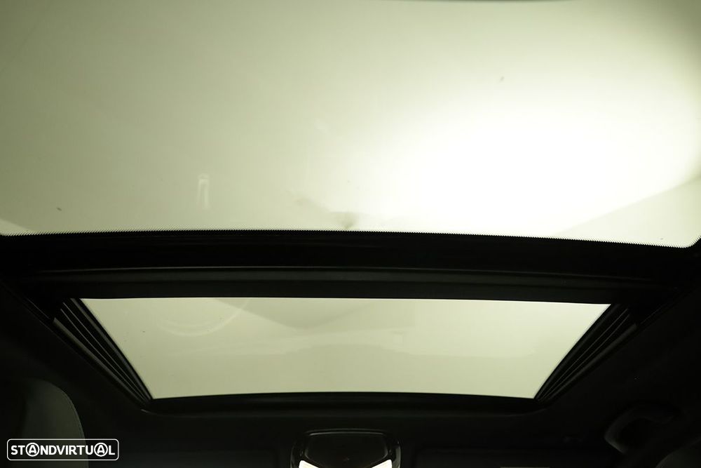 BMW 330 e Touring Pack M Auto - 23
