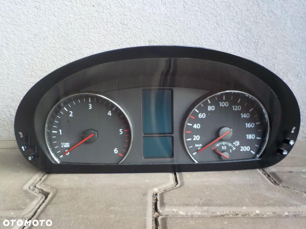 VW CRAFTER 2.0 TDI LICZNIK PRĘDKOŚCIOMIERZ 2E0920845G 9069004200 - 1