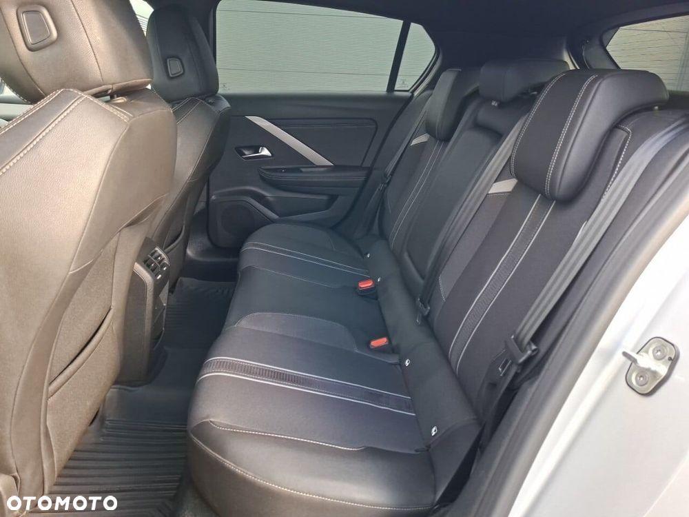Opel Astra - 11