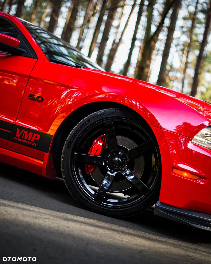 Ford Mustang 5.0 V8 GT - 5