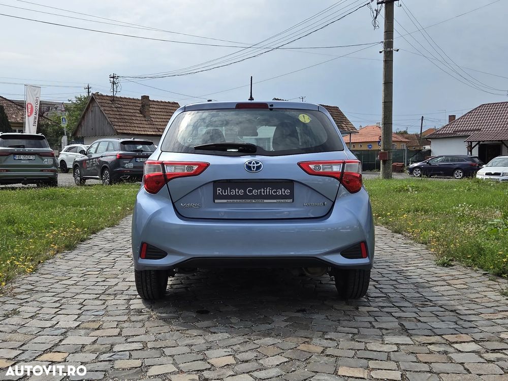 Toyota Yaris 1.5 VVT-i HSD Luna - 11